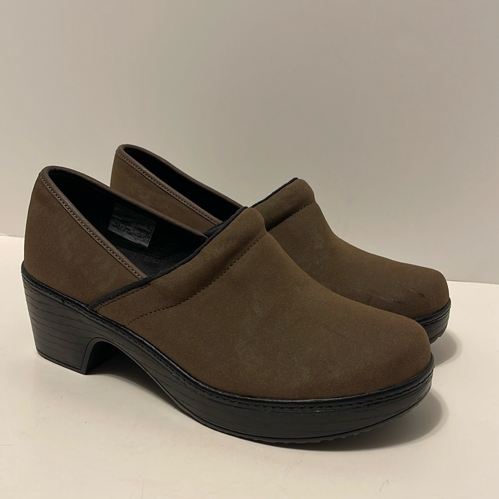 Lands End Camden Clogs Women’s 8B Faux Leather Slip On 2.25” Block Heel